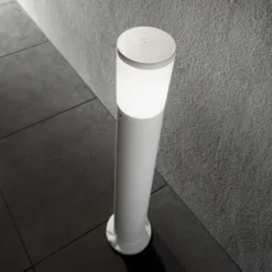 Atena lampada da terra da esterno