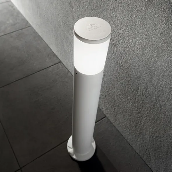 Atena lampada da terra da esterno