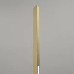 Blade lampada da terra moderna