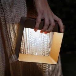 Dama lampada da tavolo ricaricabile