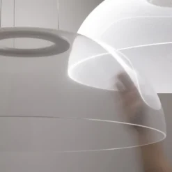 Demì sospensione di design