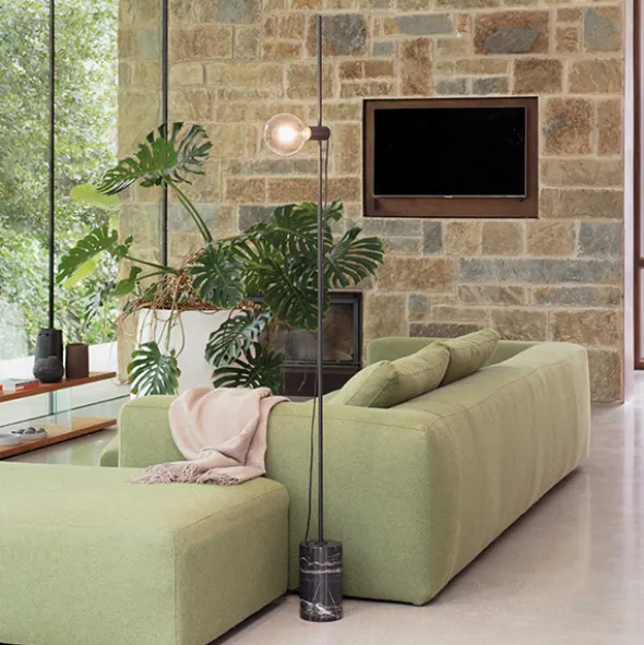 Eva piantana con base in marmo
