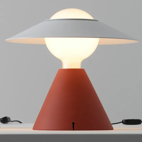 Fante lampada da tavolo di design