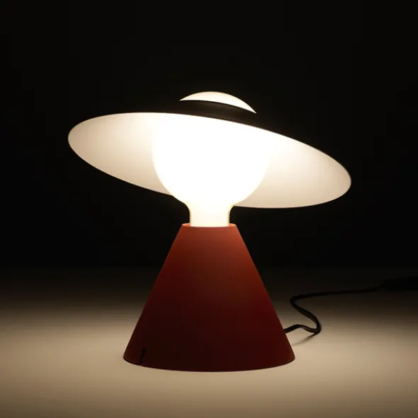 Fante lampada da tavolo di design