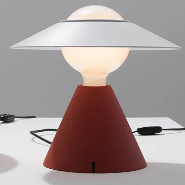 Fante lampada da tavolo di design