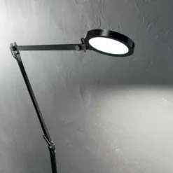 Futura piantana orientabile