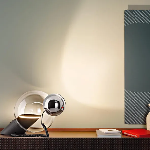 Gravita lampada da tavolo di design