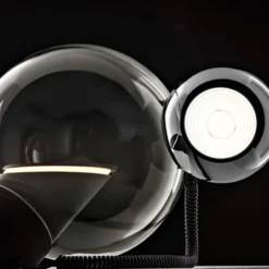Gravita lampada da tavolo di design