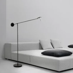 Invisible piantana