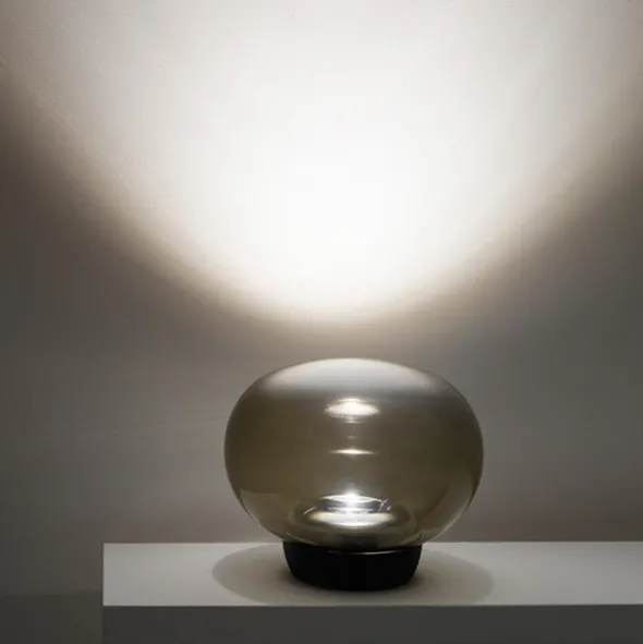 La Mariée lampada da tavolo di design