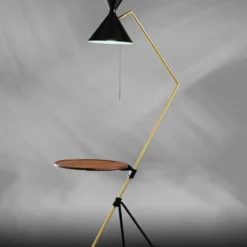 Lei lampada da terra vintage