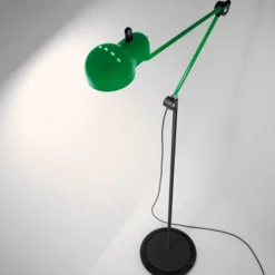 Topo lampada da terra di design